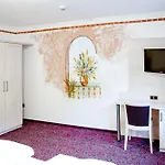 Smart B&b1 Bb1 111 Hotel *
